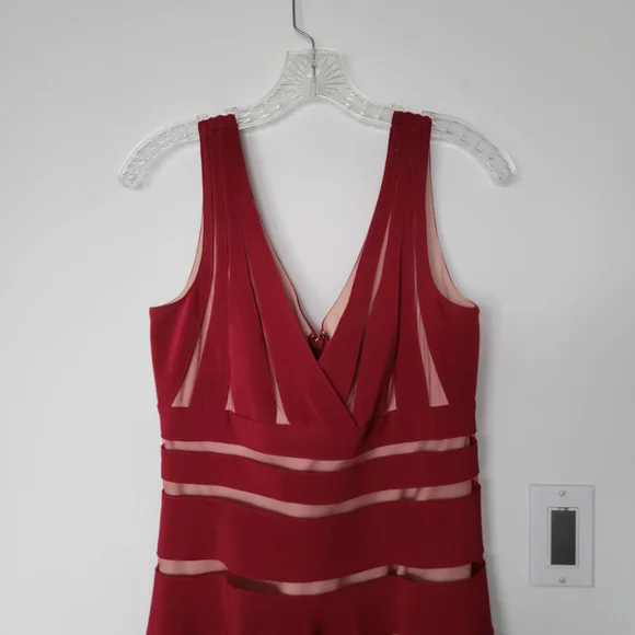 JS COLLECTION Holiday Party Elegant Red Sleeveless Dress Size 8 - Picture 2 of 6